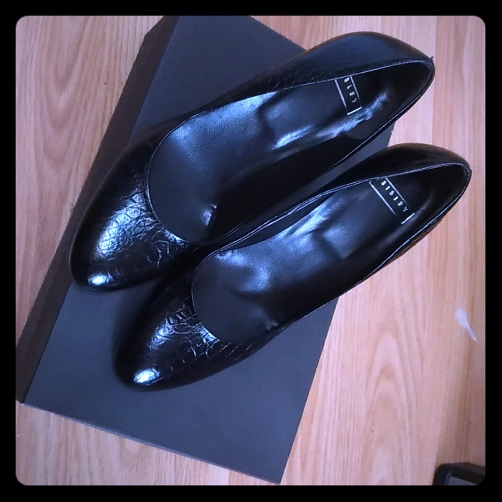 Sisley Decollete High Heel Black